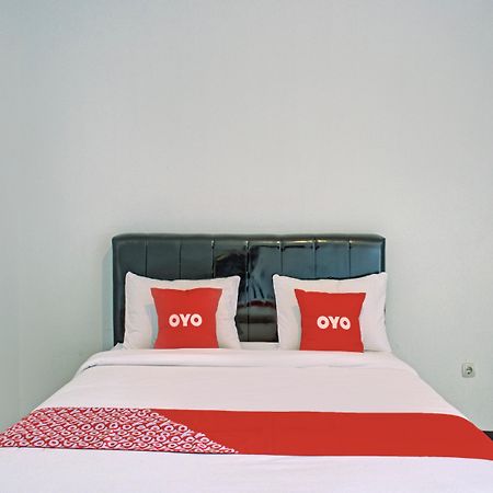 Oyo 3841 Wisma 25 سيلاكاب المظهر الخارجي الصورة